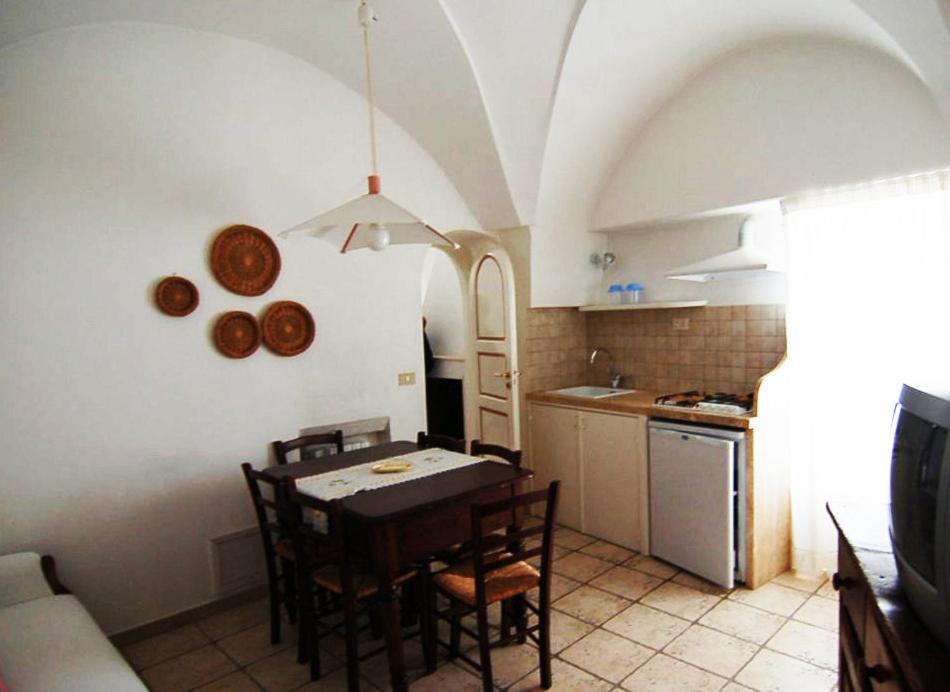 Villaggio In Case Sparse Nel Centro Storico Martina Franca Exterior photo